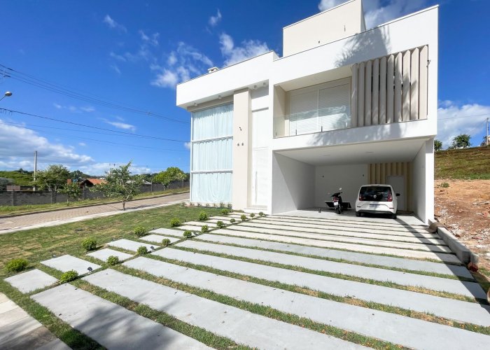 Casa Residencial no Condom&iacute;nio Fechado Jardim Acapulco