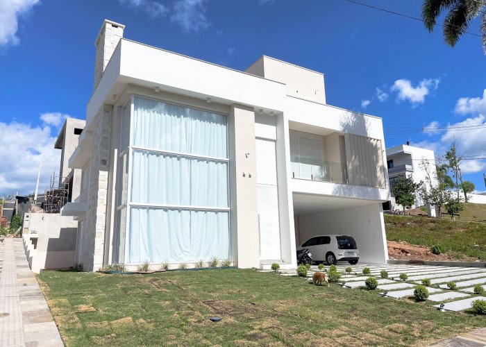 Casa Residencial no Condom&iacute;nio Fechado Jardim Acapulco